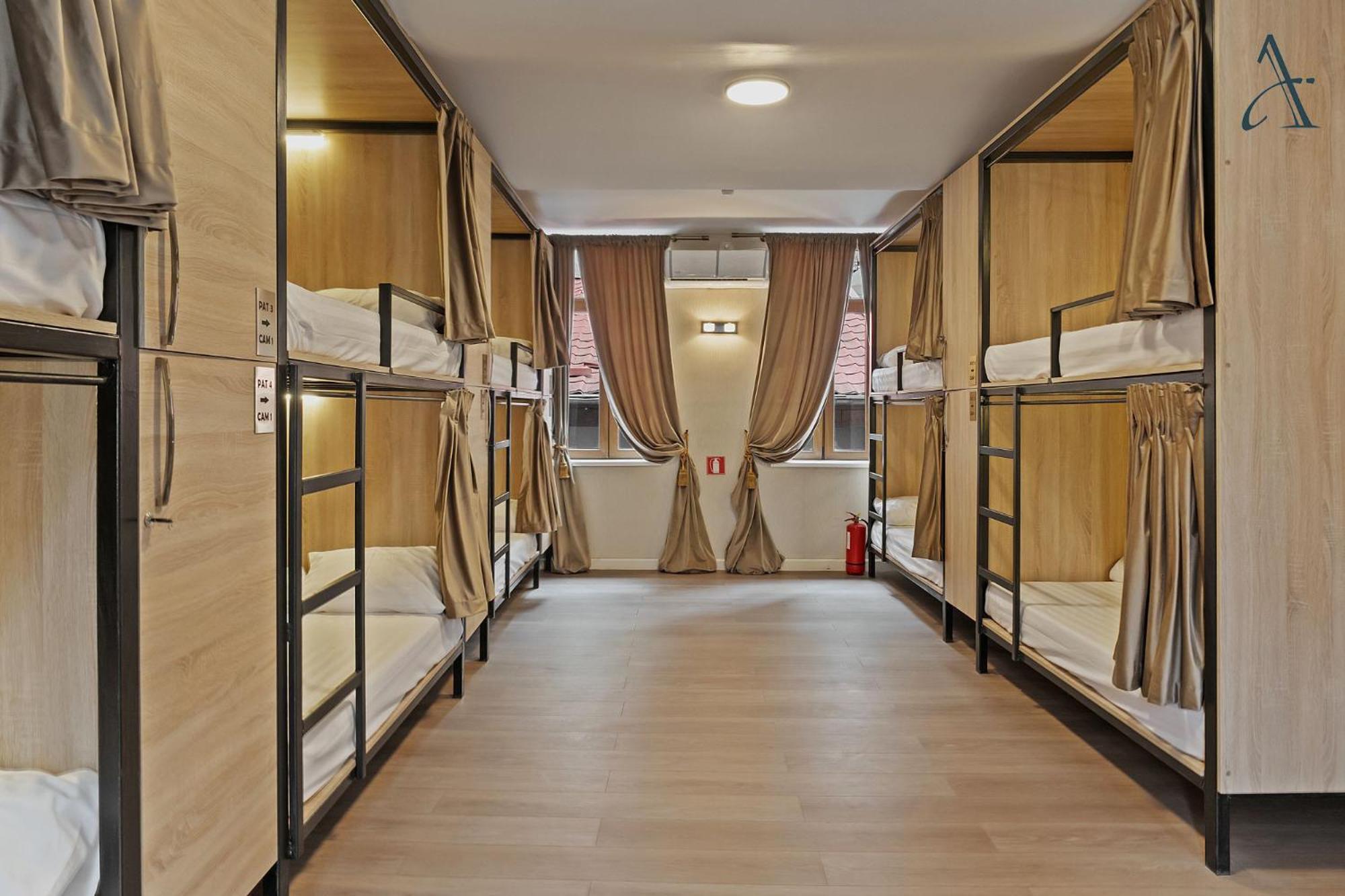 Ramana Garden Hostel - Self-Service Accommodation Bucarest Exterior foto